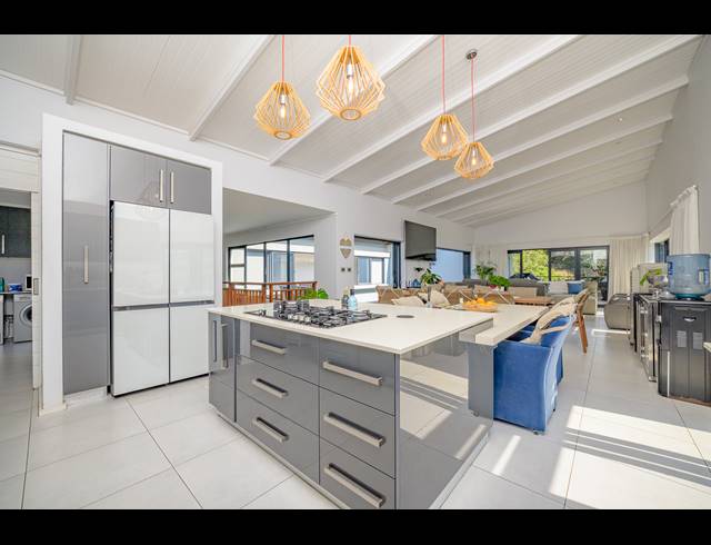 5 BEDROOM FREESTANDING FOR SALE IN SIMBITHI ECO ESTATE
